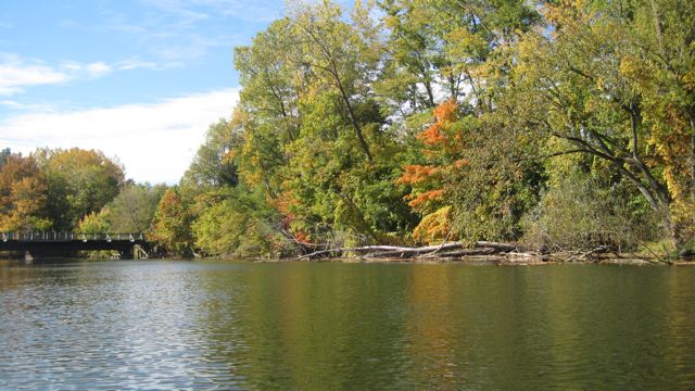 Oct 2 Kayak Scenery Krys & Tara