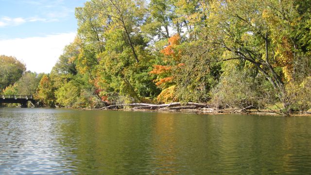 Oct 2 Kayak Scenery Krys & Tara