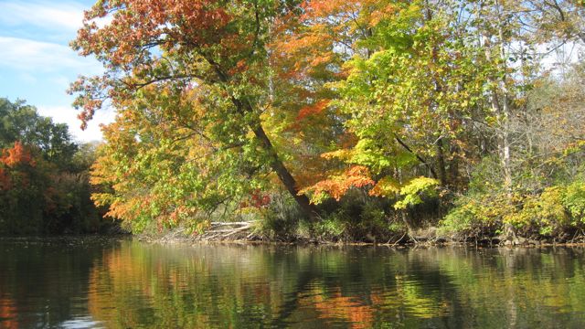 Oct 2 Kayak Scenery Krys & Tara