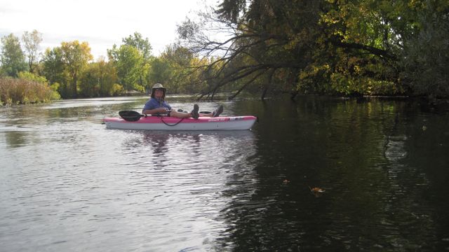 Oct 2 Kayak Scenery Krys & Tara